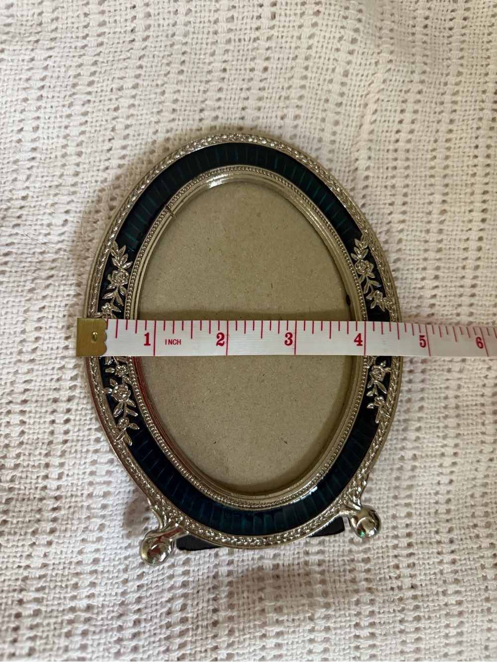 Silver Oval Photo Frame - Picture 2 of 5
